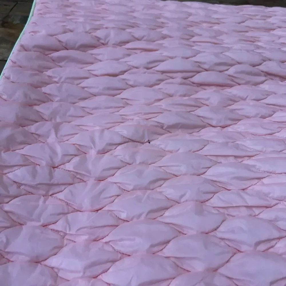 Lululemon Ivivva Pottery Barn Teen Blanket Salmon Pink Quilted Puff Throw 50x60